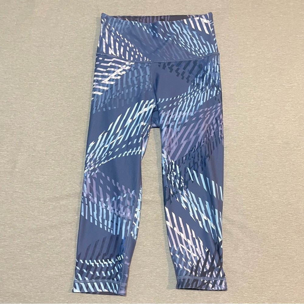 Peloton WITH Zepheria Reversible Capri Leggings High Rise Medium - Picture 2 of 11